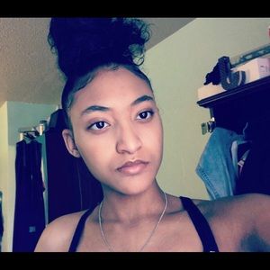 Meet your Posher, Joyl